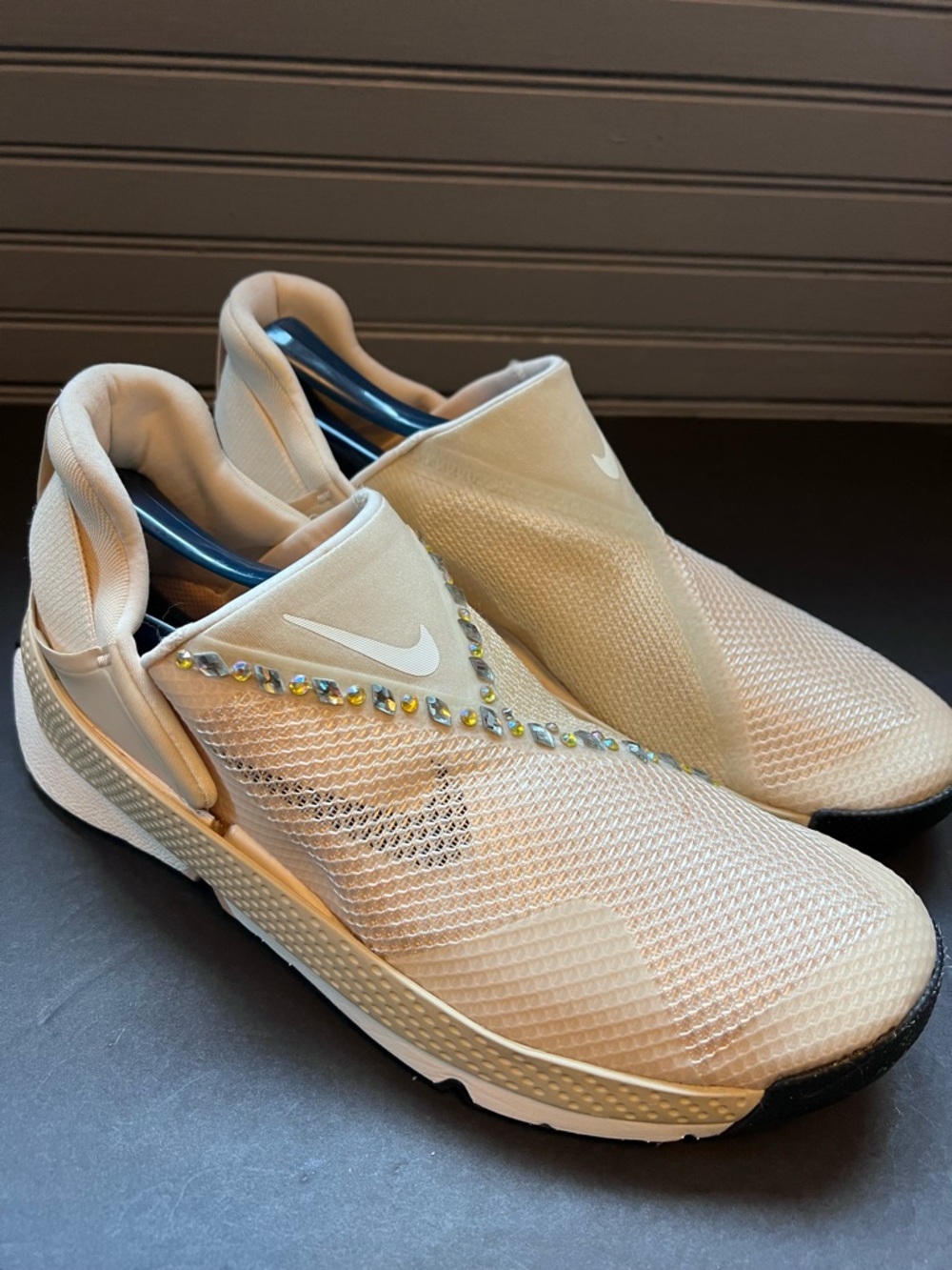 Nike Go Flyease Shoes Sanddrift Ivory White Womens Size 10.5